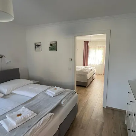 Gaestewohnung Schlossblick Grödig Exterior foto